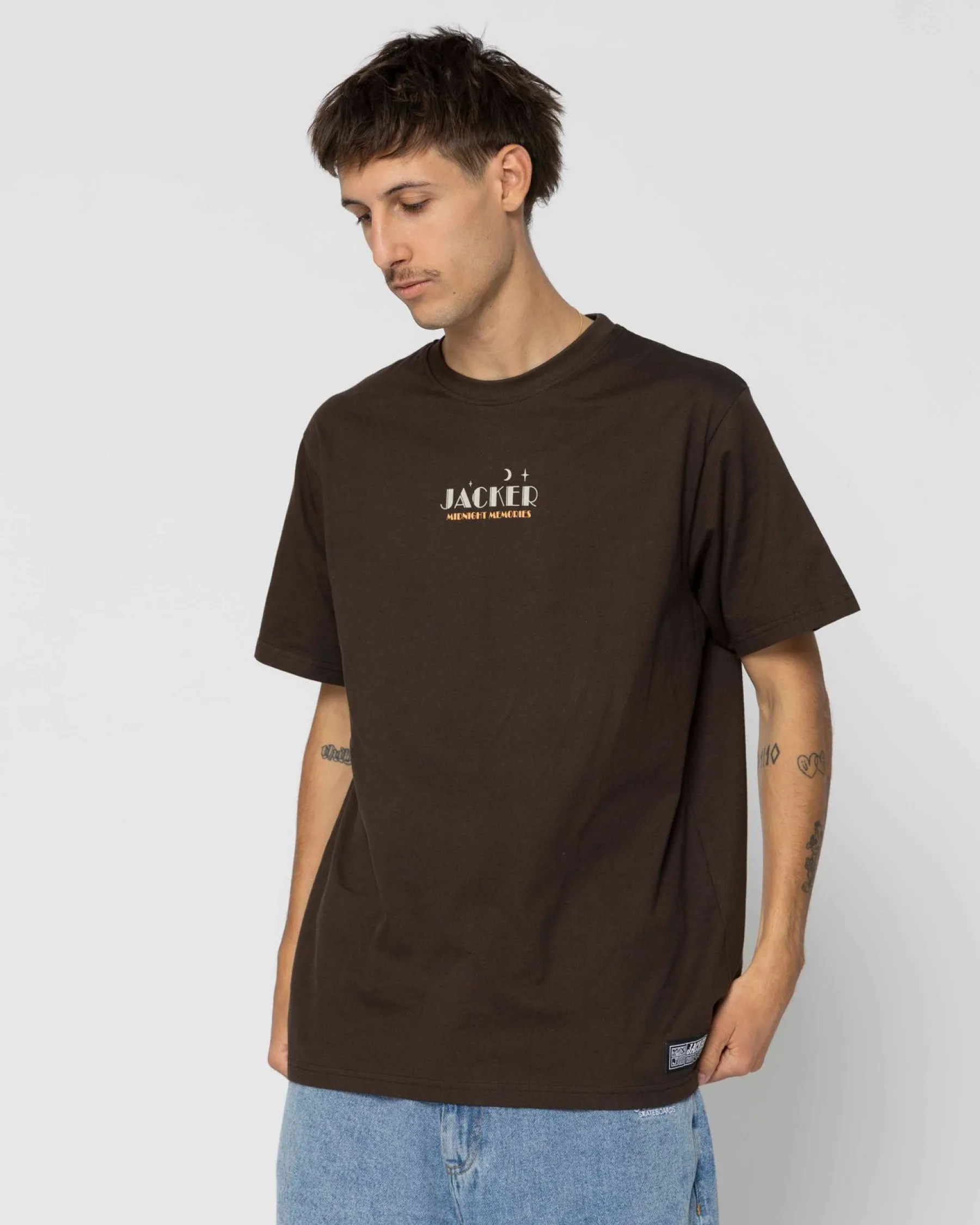 memoriestshirtbrown_2.webp Memories-T-Shirt-Brown>Jacker Online